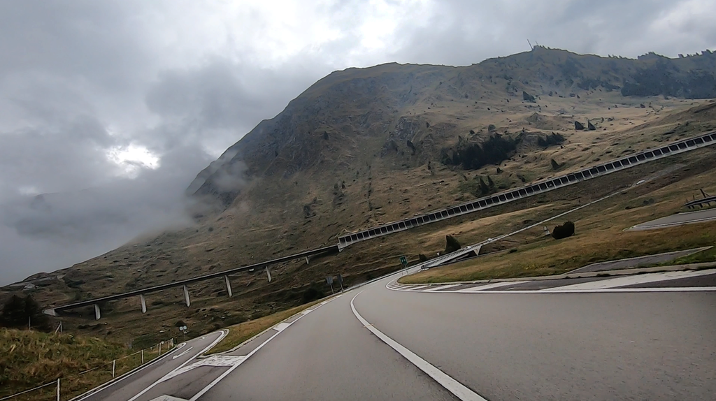 Tour 147: Following in the Footsteps of Alpine Pioneers: The Pass Adventure Between Thusis and Andermatt