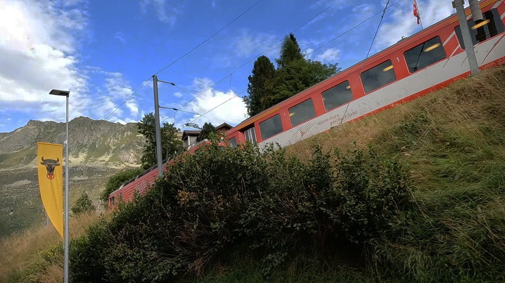 Tour 147: Following in the Footsteps of Alpine Pioneers: The Pass Adventure Between Thusis and Andermatt
