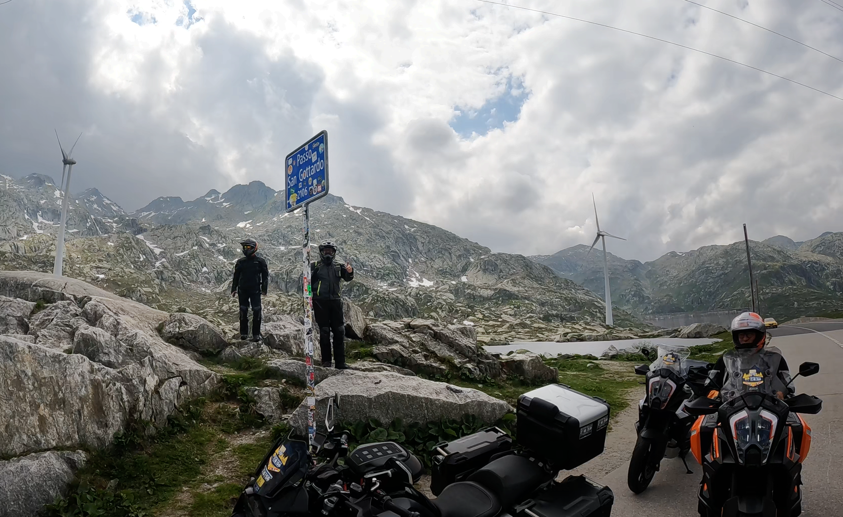Tour 147: Following in the Footsteps of Alpine Pioneers: The Pass Adventure Between Thusis and Andermatt