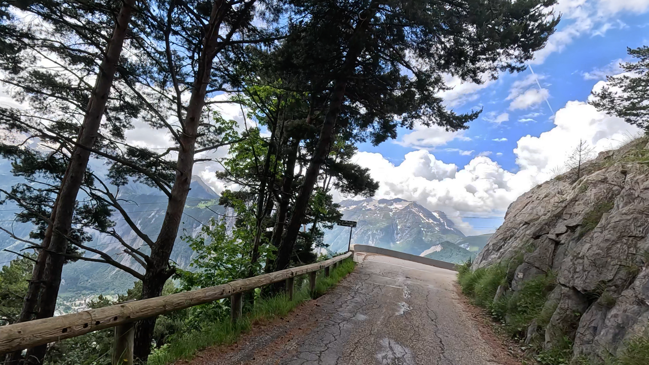 Motorradtour Westalpen: Serre Chevalier "Nordwest" – wenig bekannte Alpenpässe-Schätze.
