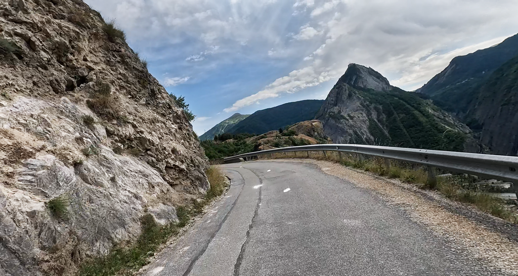 Motorradtour Westalpen: Serre Chevalier "Nordwest" – wenig bekannte Alpenpässe-Schätze.
