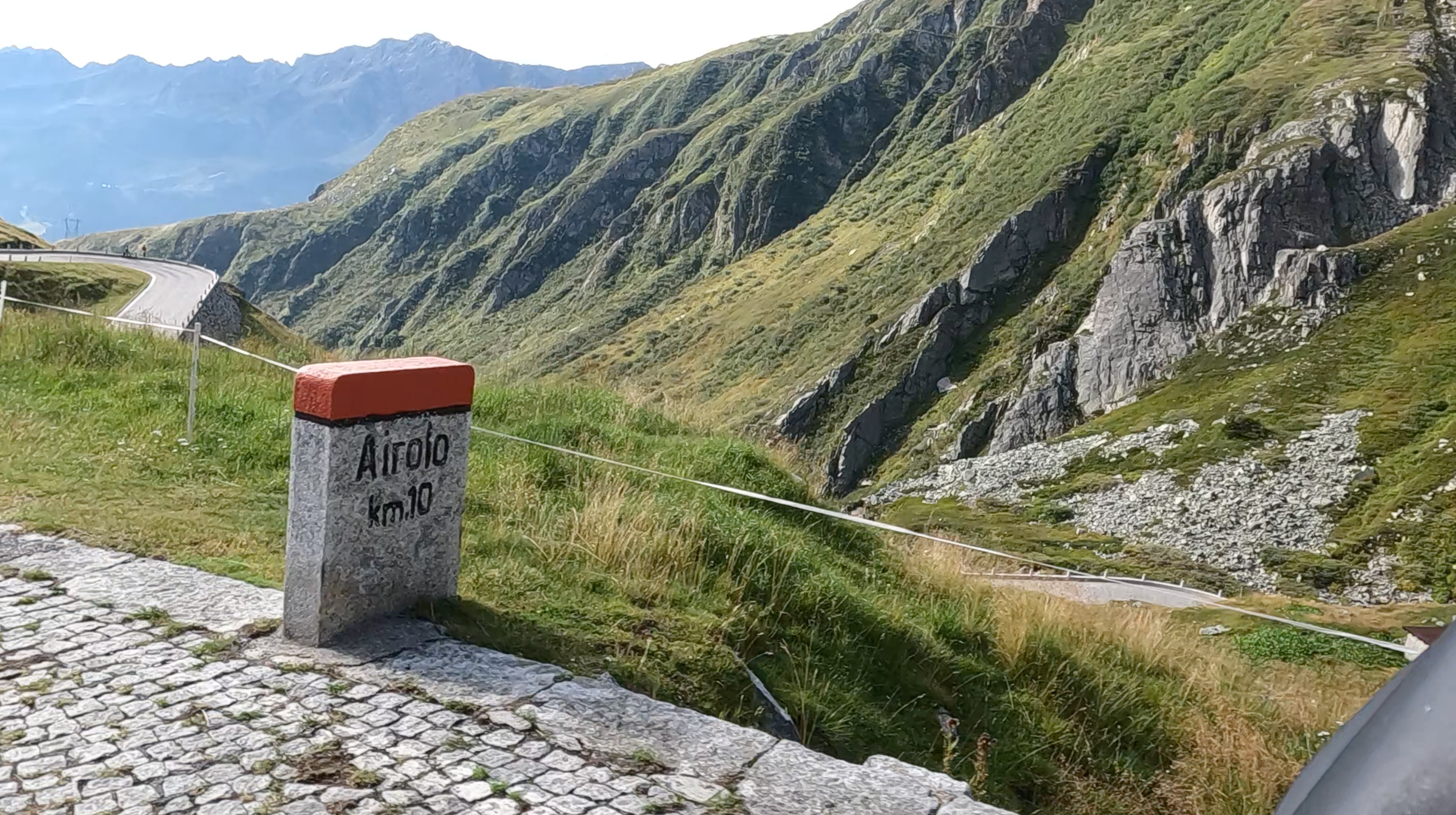 Tour 147: Following in the Footsteps of Alpine Pioneers: The Pass Adventure Between Thusis and Andermatt