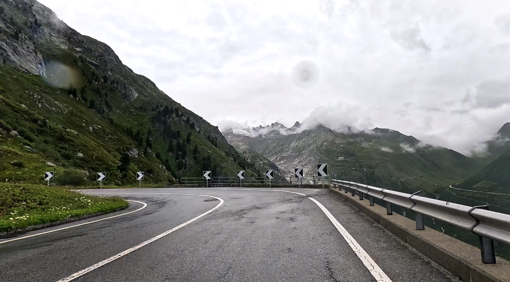Tour 75: From one highlight to the next: The Alpine Passes Marathon between Thusis and Brig