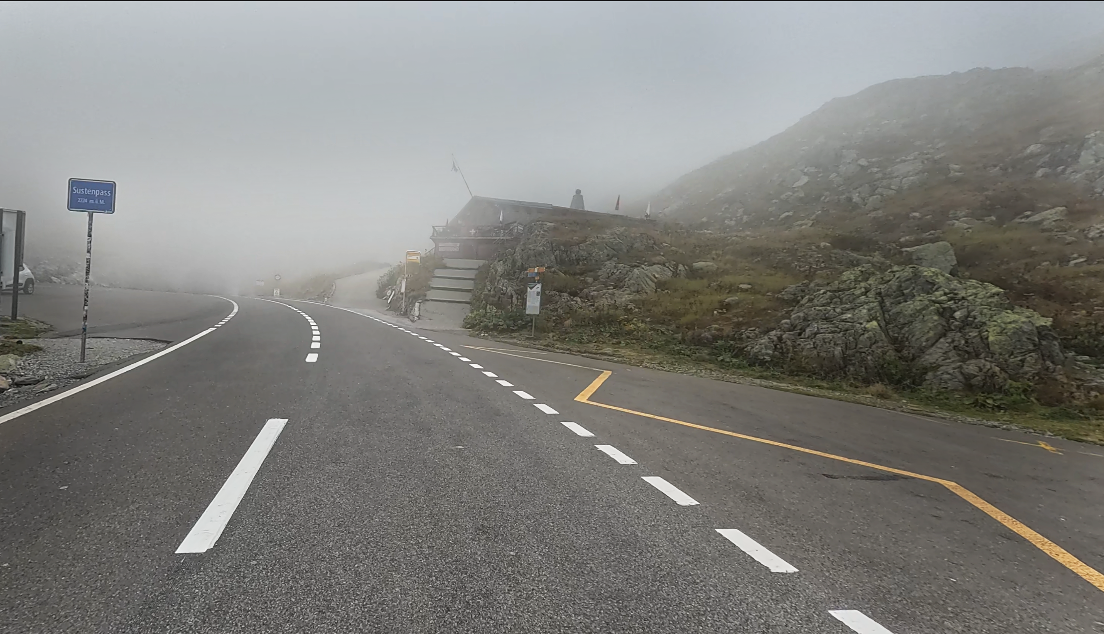 Tour 75: From one highlight to the next: The Alpine Passes Marathon between Thusis and Brig