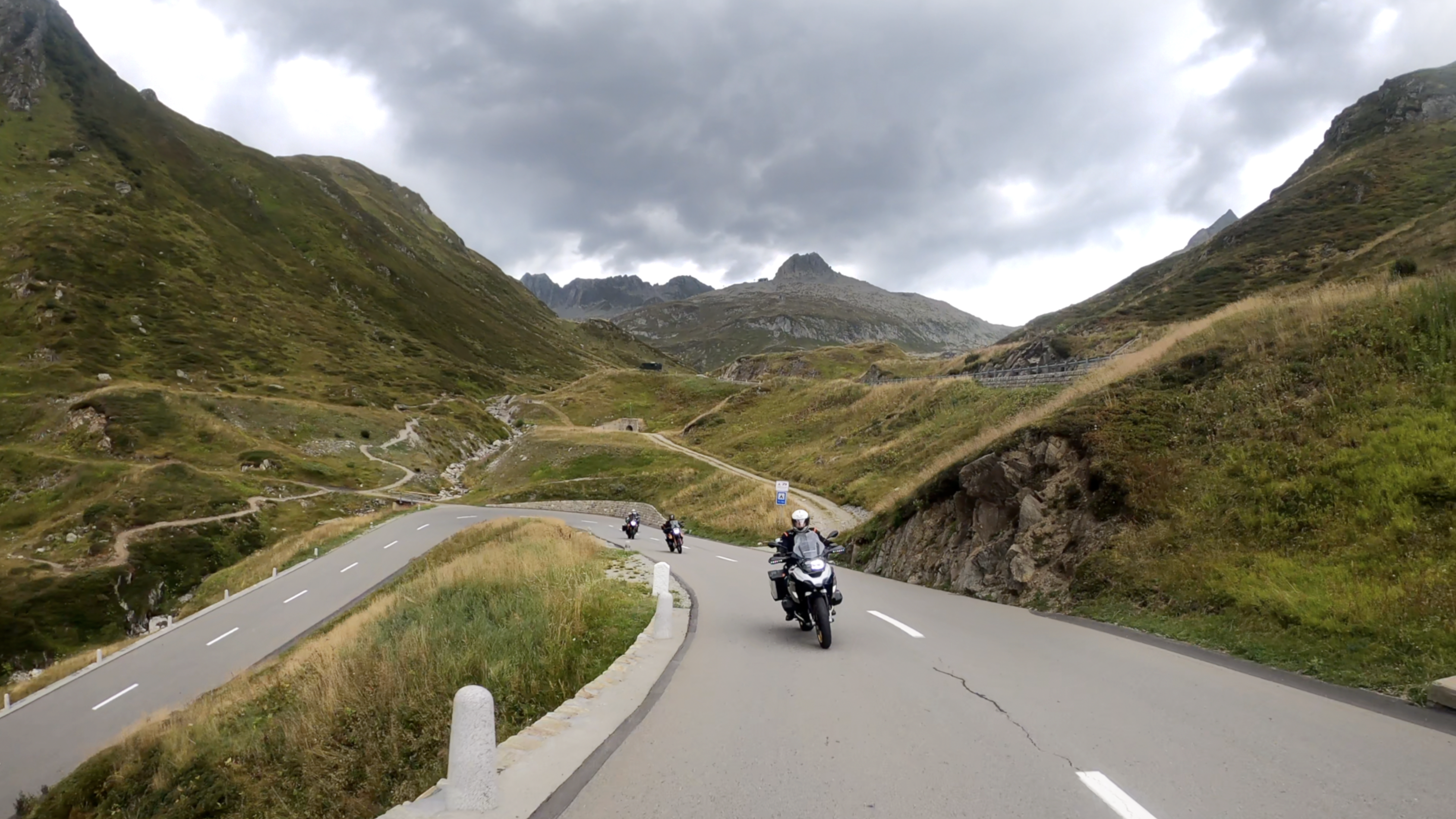 Tour 75: From one highlight to the next: The Alpine Passes Marathon between Thusis and Brig